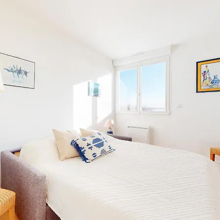 Apartamento 2 Bedroom Stunning In Royan