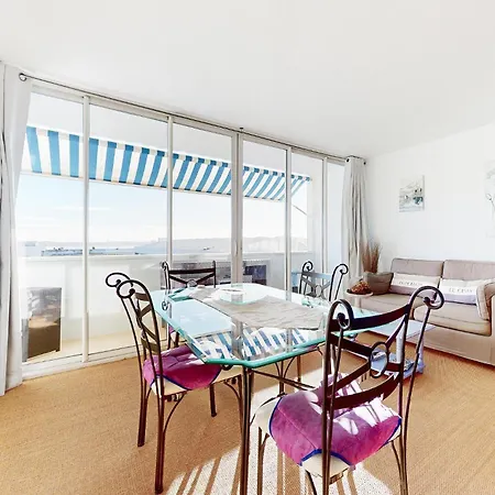アパート 2 Bedroom Stunning In