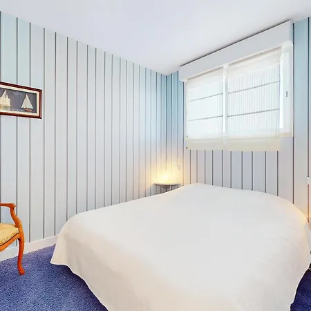 Apartament 2 Bedroom Awesome In *