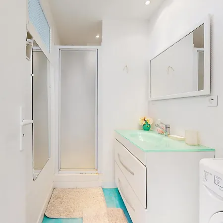 Amazing In With Kitchen *